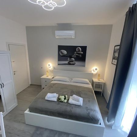 Roma Centro Softrooms Guest House Affittacamere Экстерьер фото