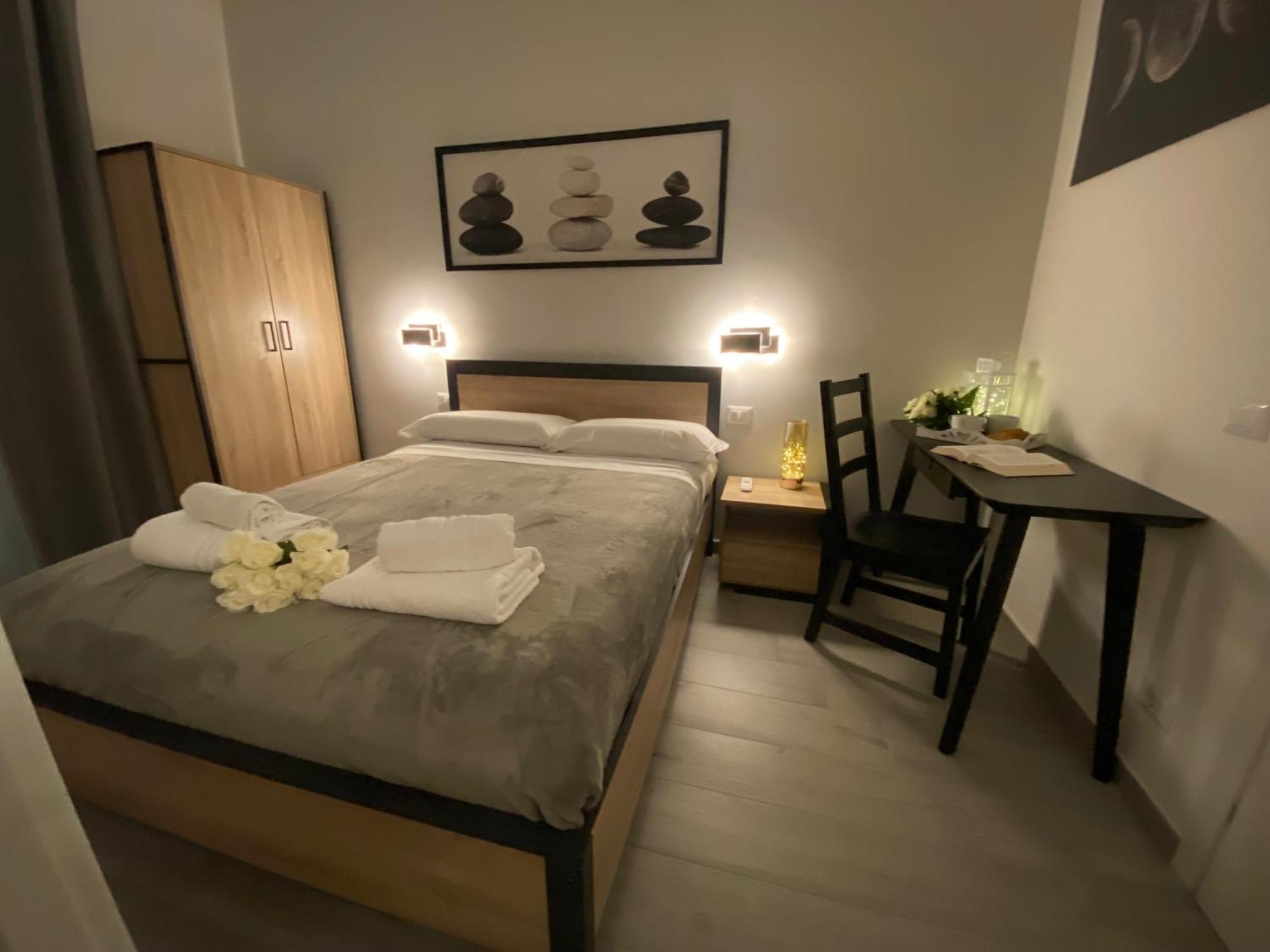 Roma Centro Softrooms Guest House Affittacamere Экстерьер фото