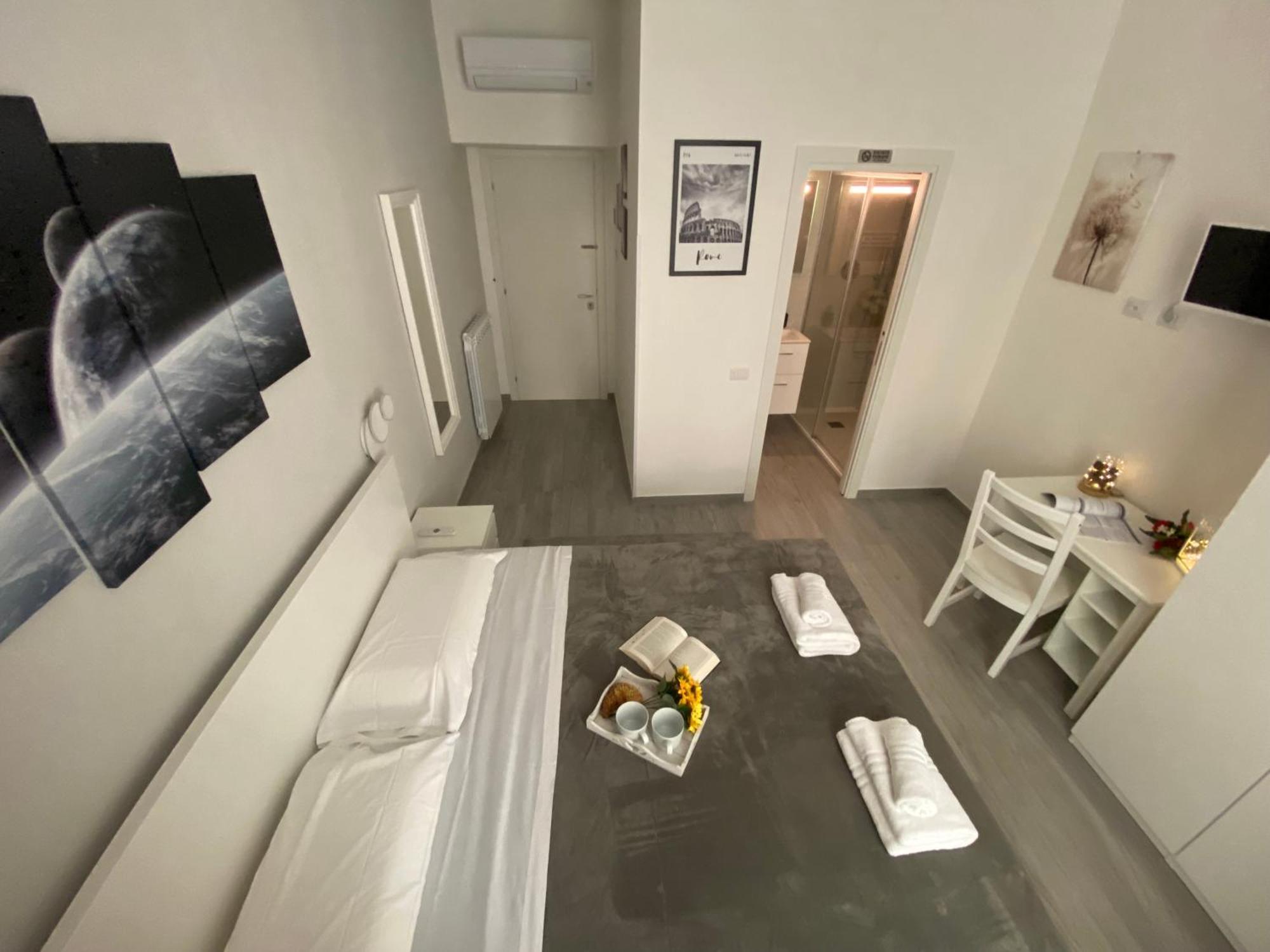 Roma Centro Softrooms Guest House Affittacamere Экстерьер фото