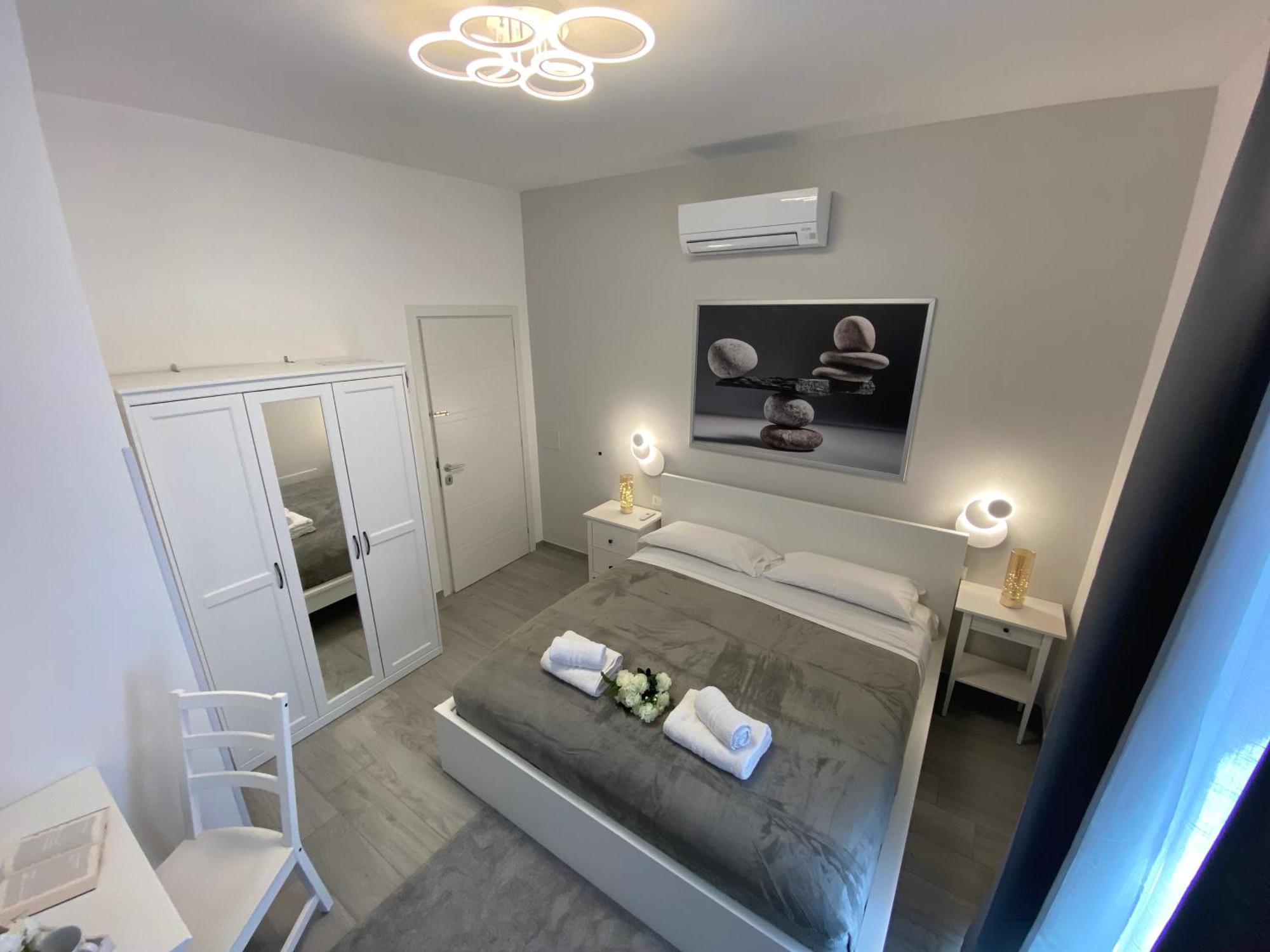 Roma Centro Softrooms Guest House Affittacamere Экстерьер фото